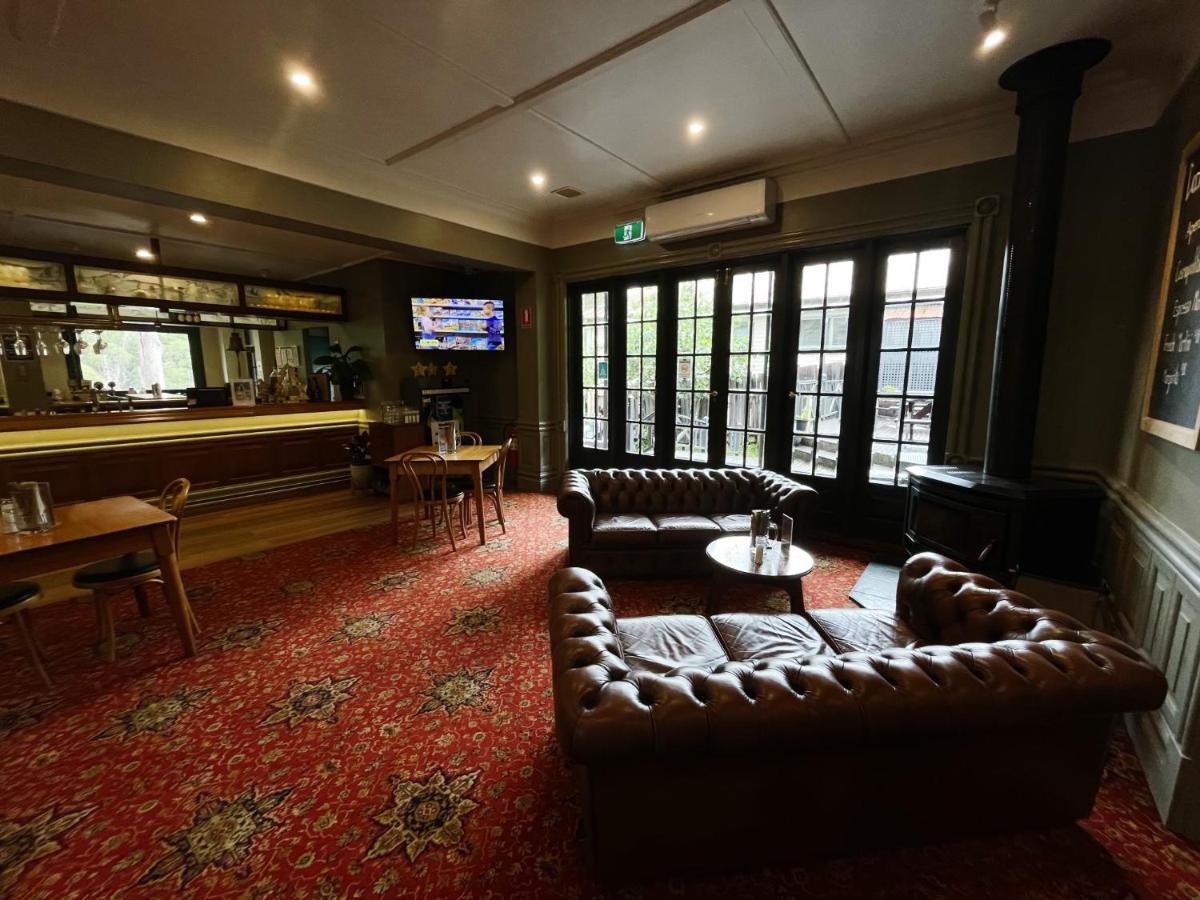 Alpine Hotel, Eat Drink Sleep Warburton Exterior foto